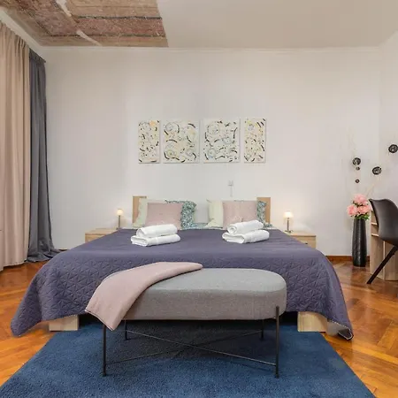 Melanie Apartmán *
