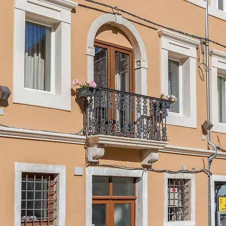 Melanie Apartmán